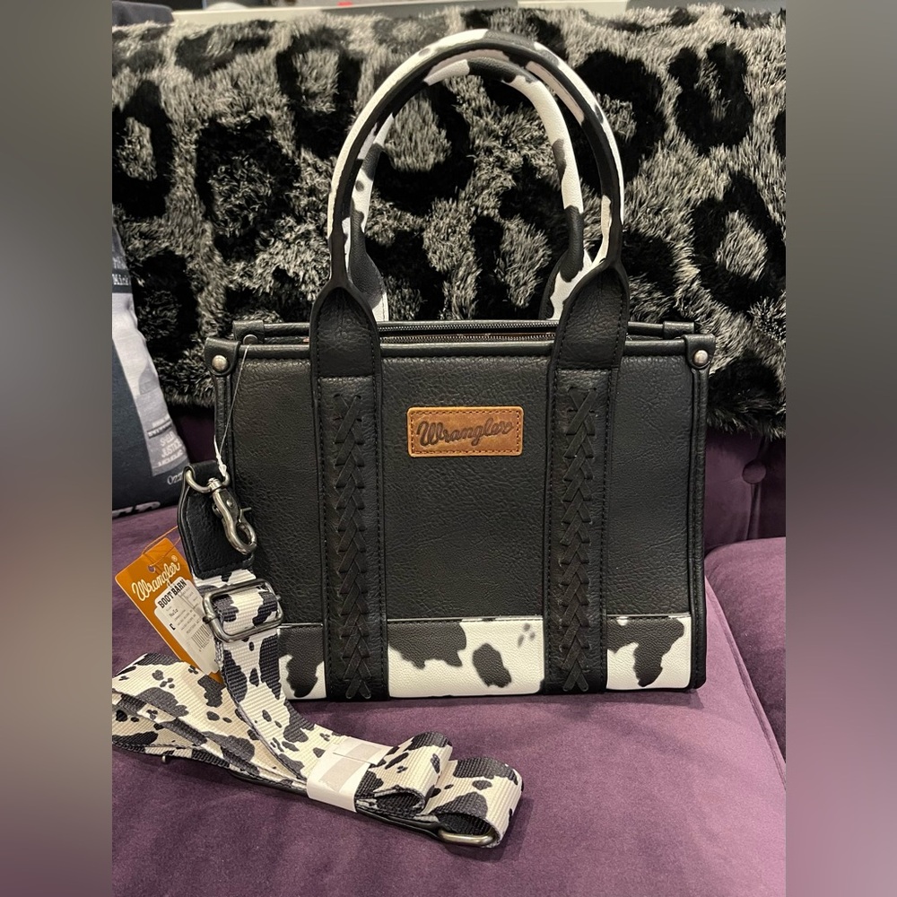 Wrangler purse. Black with cow print